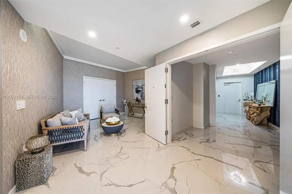 851 NE 1st Ave #2911 Miami, FL 33132