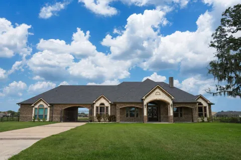527 Lily Lane