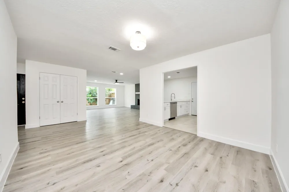 4222 Alief Village Drive Houston, TX 77072
