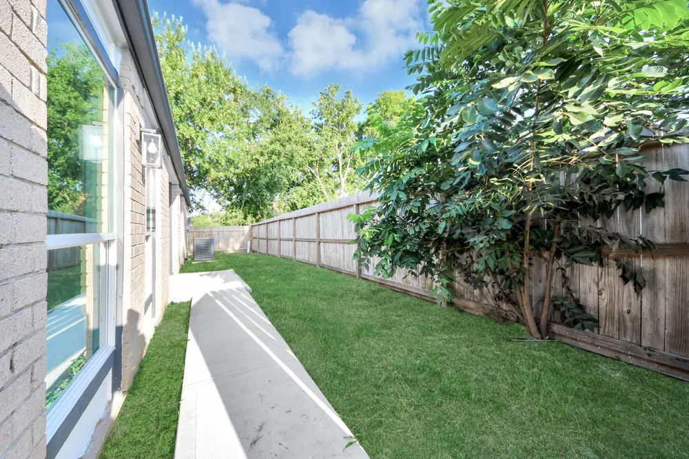 4222 Alief Village Drive Houston, TX 77072
