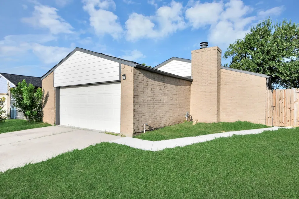 4222 Alief Village Drive Houston, TX 77072