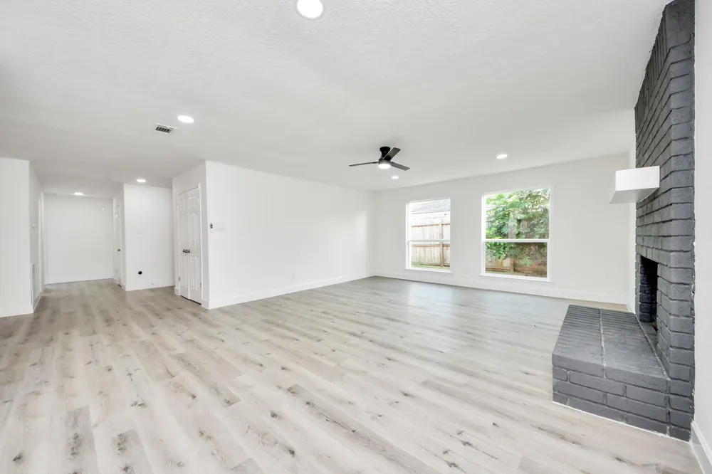 4222 Alief Village Drive Houston, TX 77072