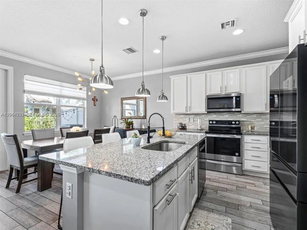 3953 Black Olive Ln #3953 Hollywood, FL 33021