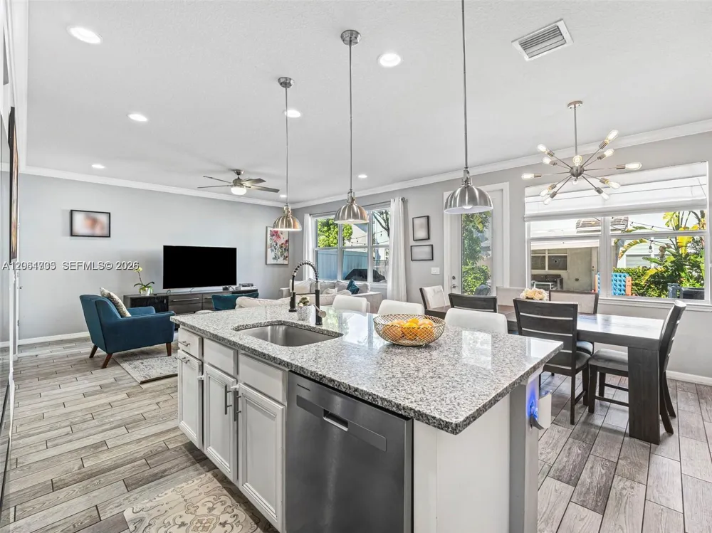 3953 Black Olive Ln #3953 Hollywood, FL 33021