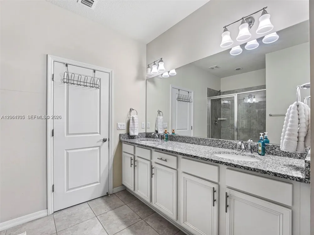 3953 Black Olive Ln #3953 Hollywood, FL 33021
