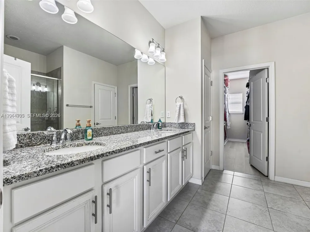 3953 Black Olive Ln #3953 Hollywood, FL 33021