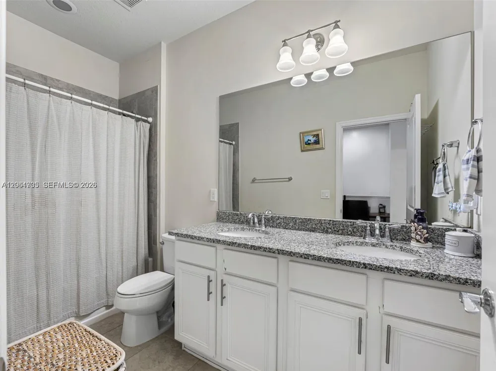 3953 Black Olive Ln #3953 Hollywood, FL 33021