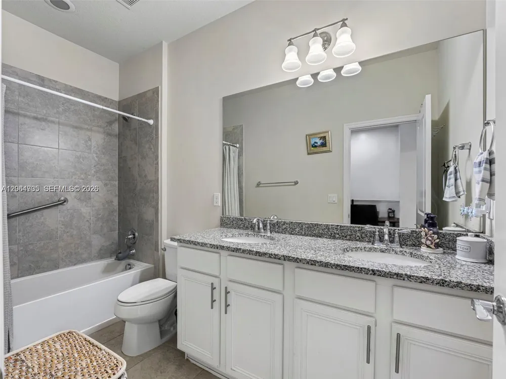 3953 Black Olive Ln #3953 Hollywood, FL 33021