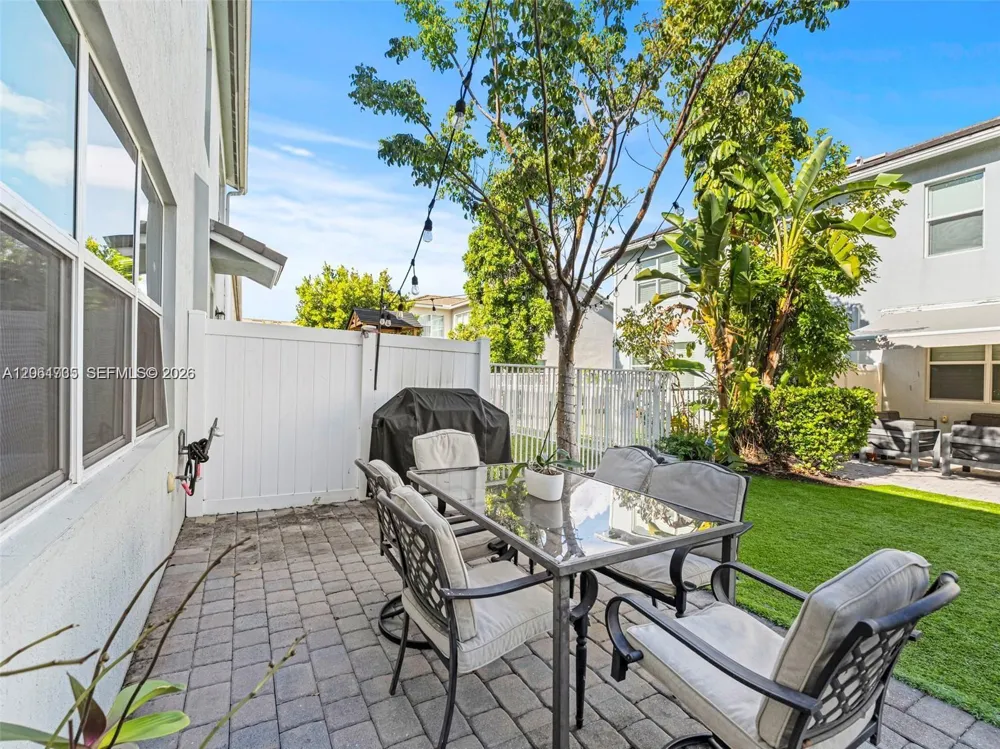 3953 Black Olive Ln #3953 Hollywood, FL 33021