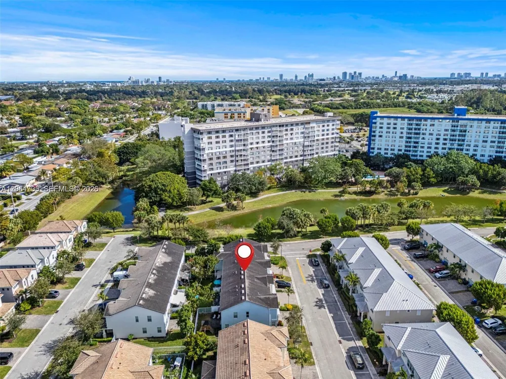 3953 Black Olive Ln #3953 Hollywood, FL 33021