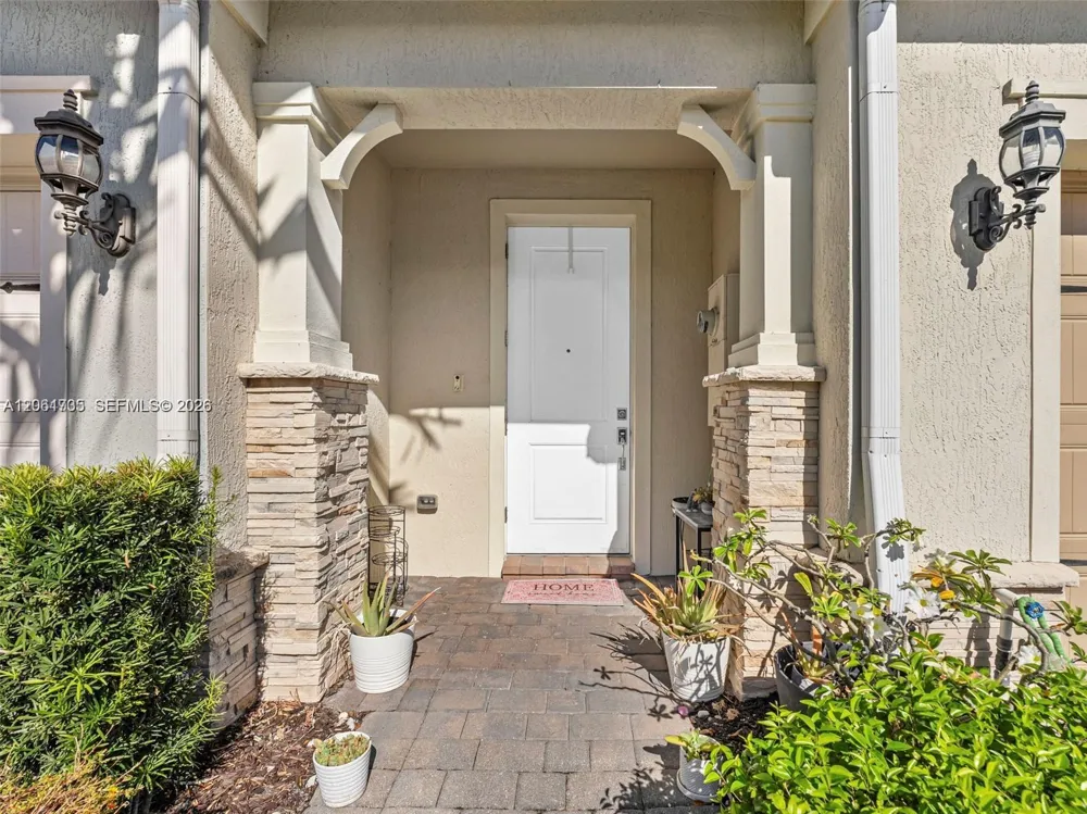 3953 Black Olive Ln #3953 Hollywood, FL 33021