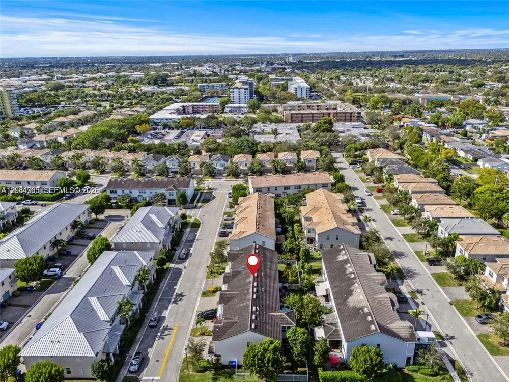 3953 Black Olive Ln #3953 Hollywood, FL 33021