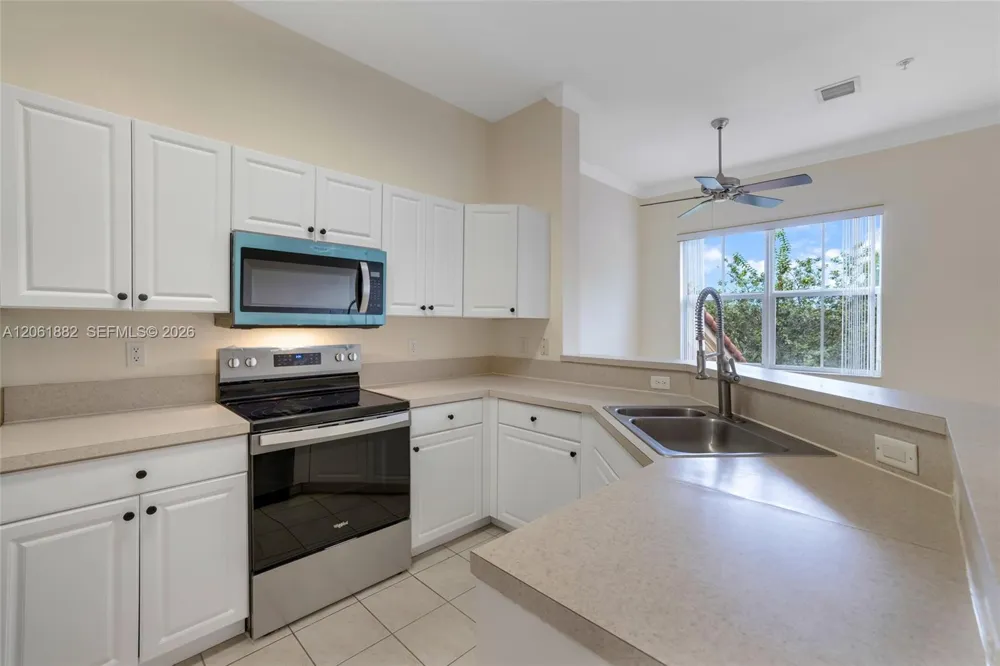 4402 SW 160th Ave #934 Miramar, FL 33027
