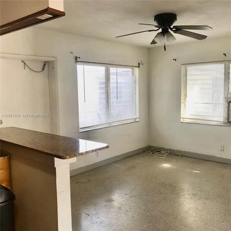 3477 NE 13th Ave #B Oakland Park, FL 33334