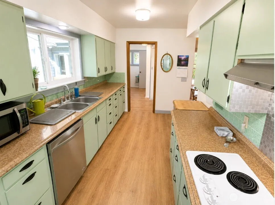 1616 Cherry Street Oroville, WA 98844