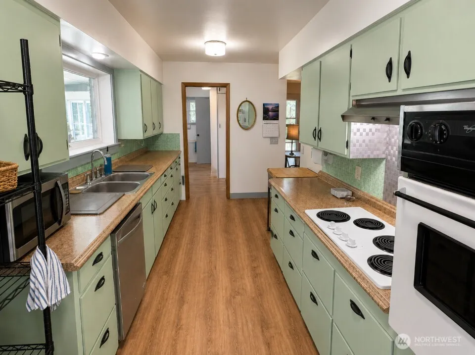 1616 Cherry Street Oroville, WA 98844