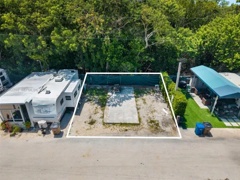 325 Calusa St Lot 116
