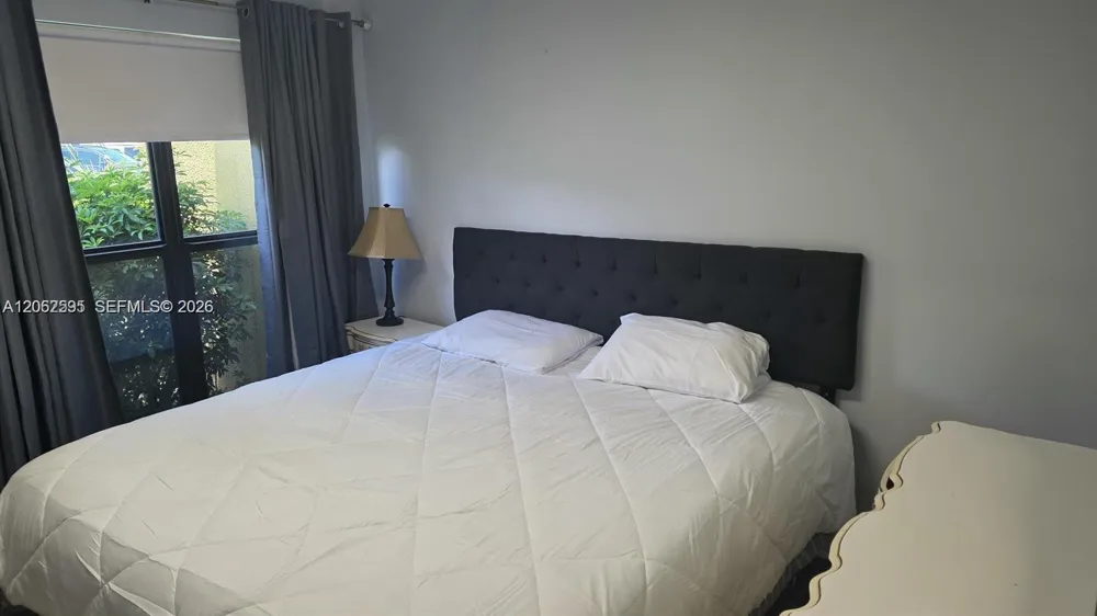 524 Osprey Dr #10B Delray Beach, FL 33444