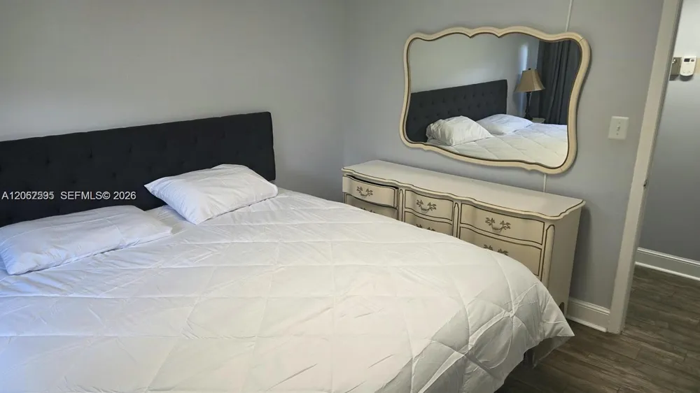 524 Osprey Dr #10B Delray Beach, FL 33444