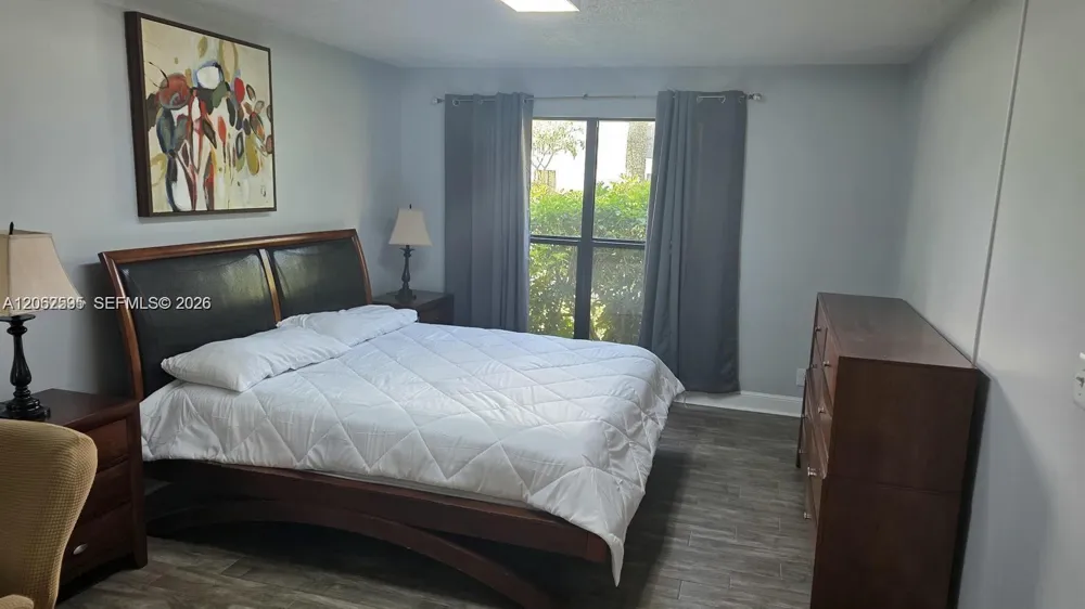 524 Osprey Dr #10B Delray Beach, FL 33444