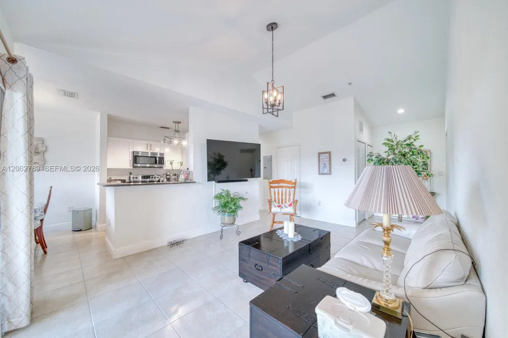 21130 SW 87th Ave #304 Cutler Bay, FL 33189