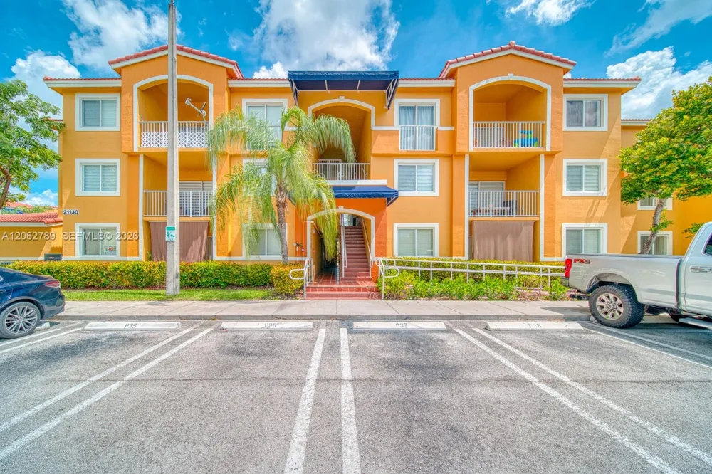 21130 SW 87th Ave #304 Cutler Bay, FL 33189