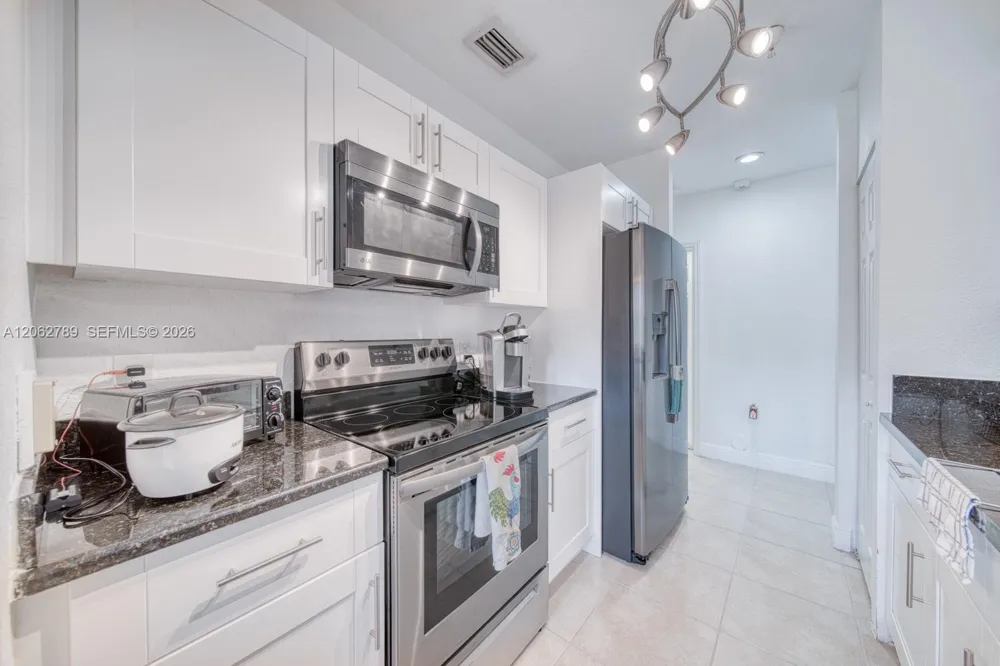 21130 SW 87th Ave #304 Cutler Bay, FL 33189