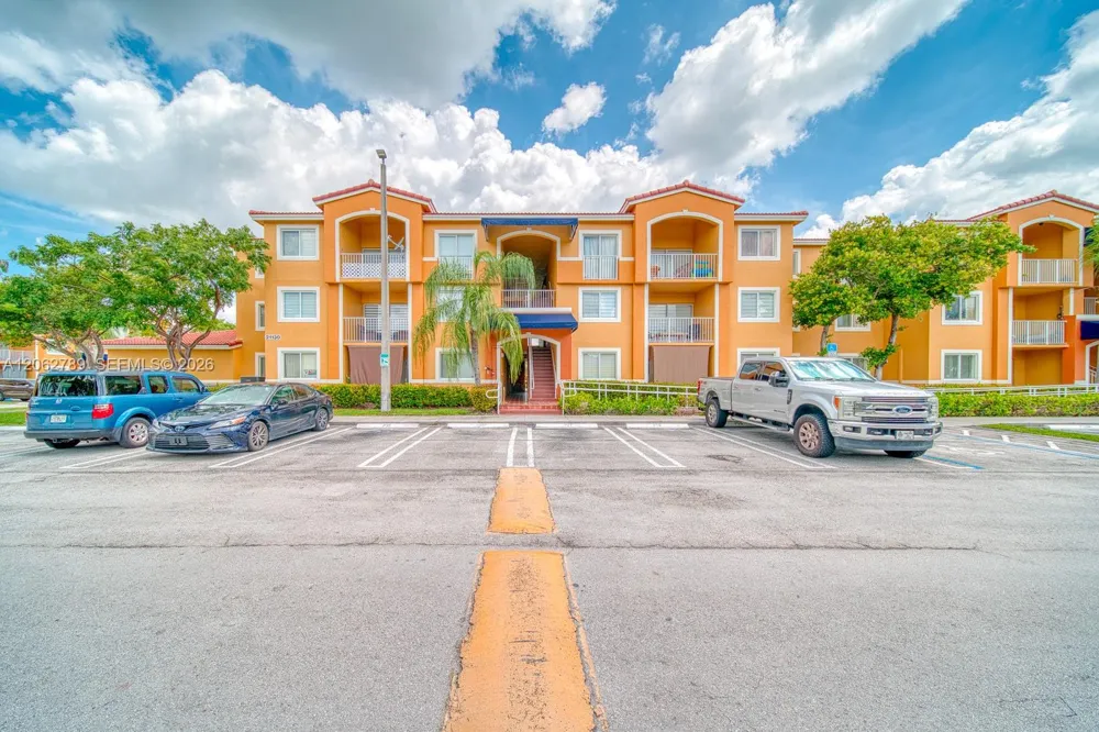 21130 SW 87th Ave #304 Cutler Bay, FL 33189