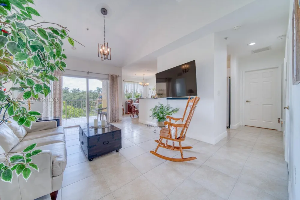21130 SW 87th Ave #304 Cutler Bay, FL 33189