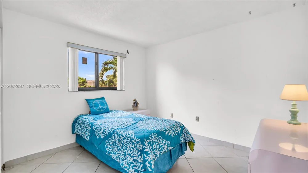 1820 W 53rd St #204 Hialeah, FL 33012