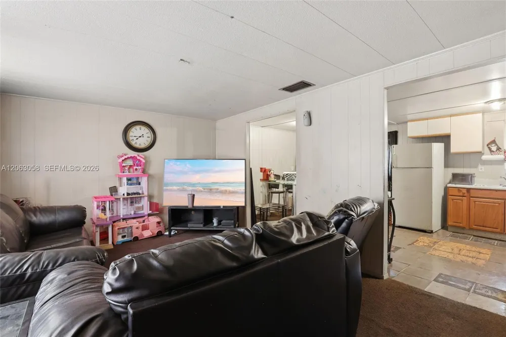 1004 Kentucky Clewiston, FL 33440