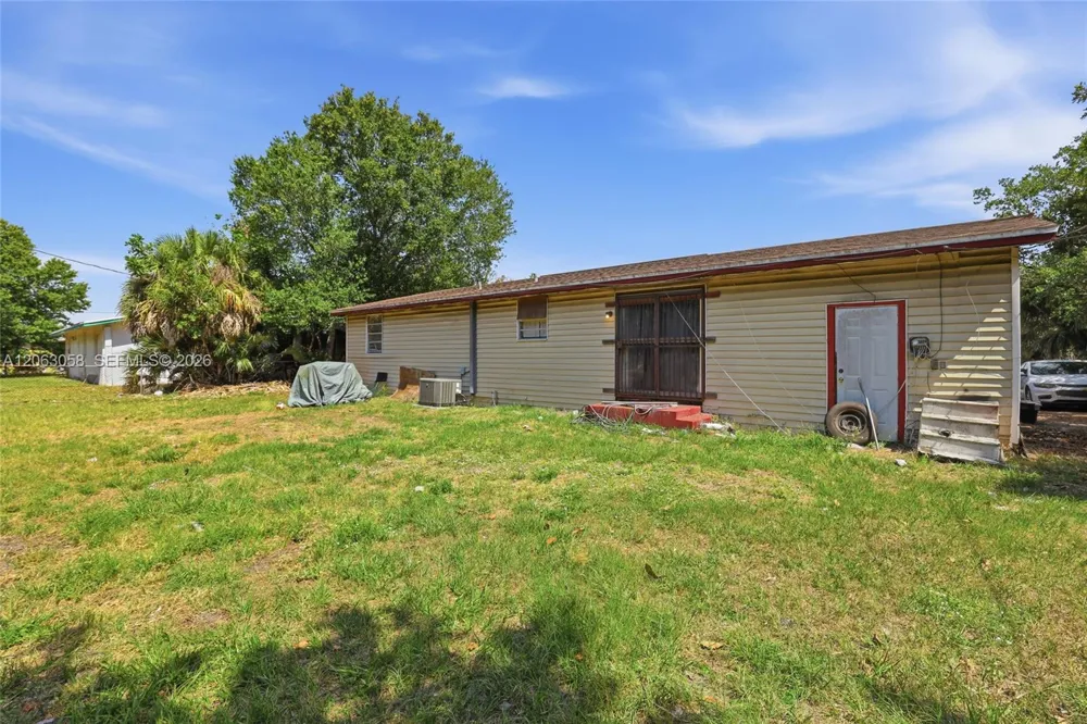 1004 Kentucky Clewiston, FL 33440