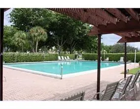 3100 W Rolling Hills Cir #101 Davie, FL 33328