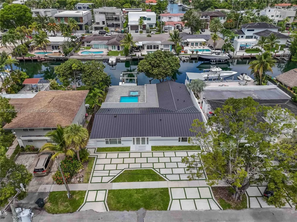 12810 Cyprus Rd North Miami, FL 33181