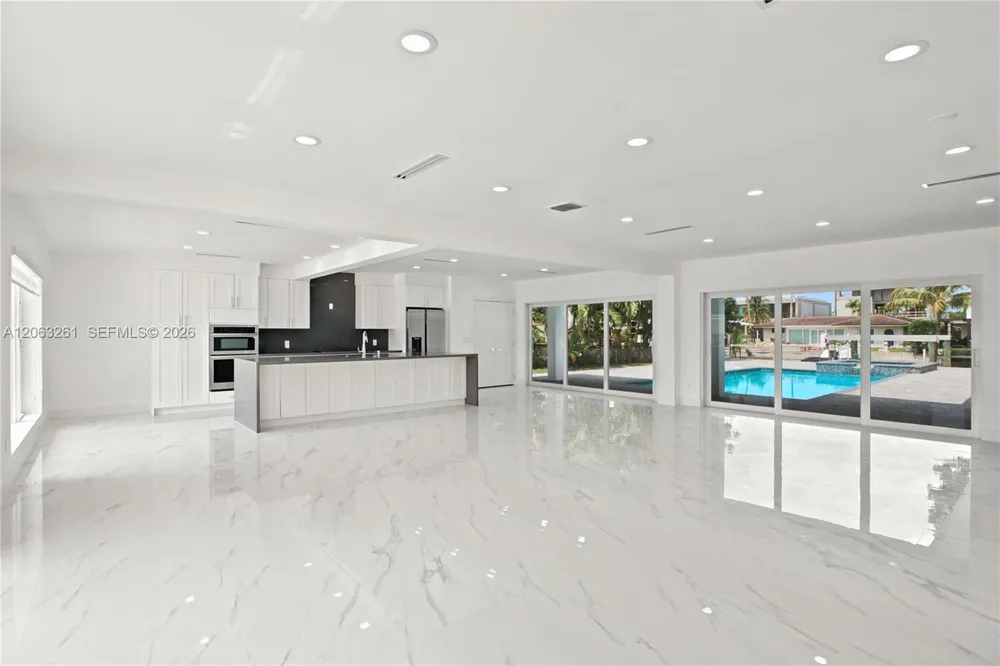 12810 Cyprus Rd North Miami, FL 33181