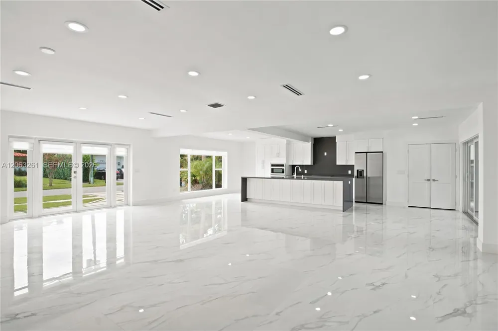 12810 Cyprus Rd North Miami, FL 33181