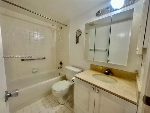 801 SW 133rd Ter #105K Pembroke Pines, FL 33027