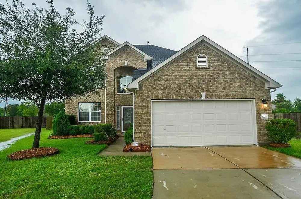 1702 Lansing Cove Drive Fresno, TX 77545
