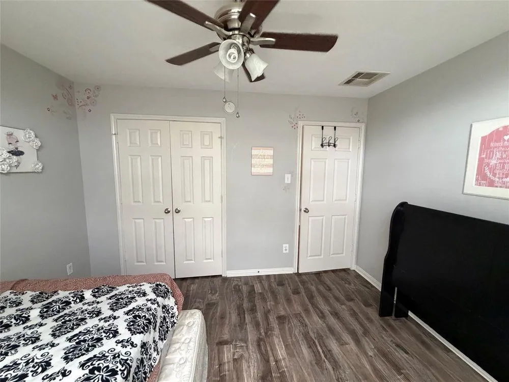 1702 Lansing Cove Drive Fresno, TX 77545