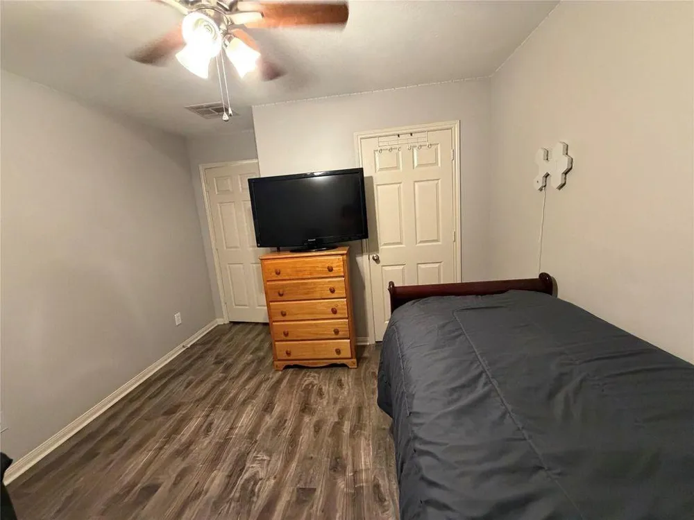 1702 Lansing Cove Drive Fresno, TX 77545