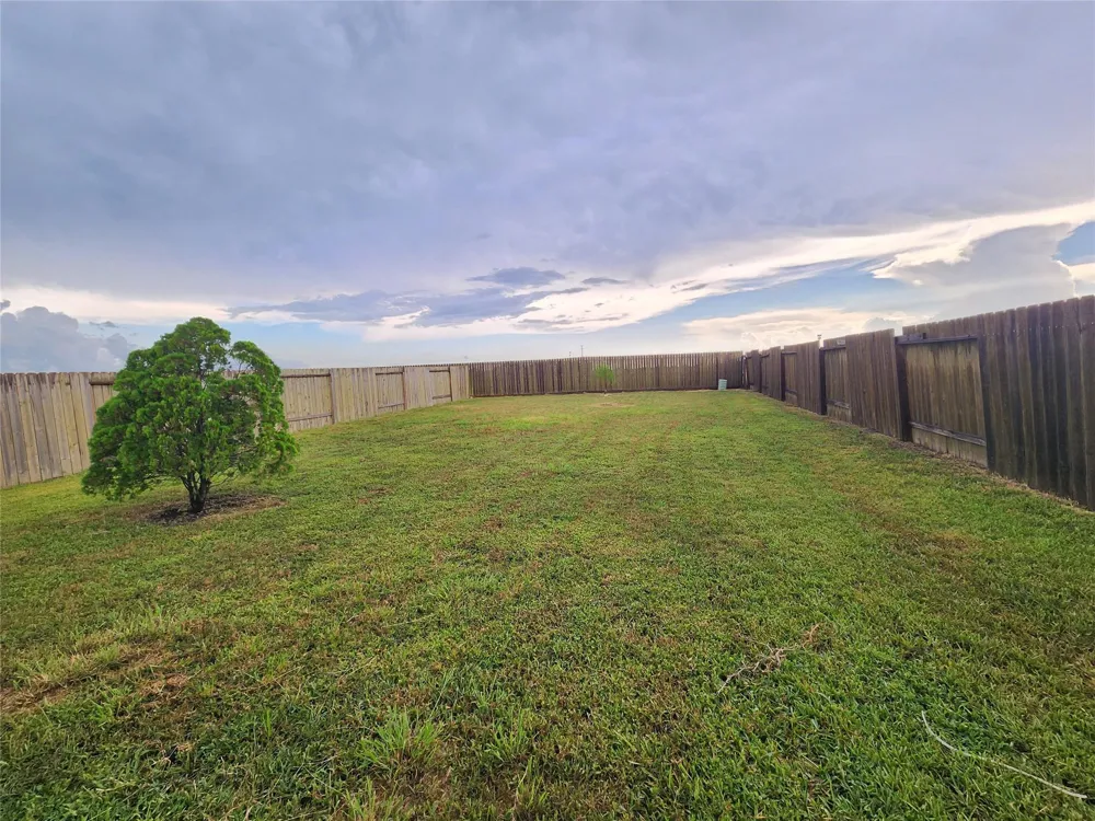 207 Tejas Village Parkway Beasley, TX 77417