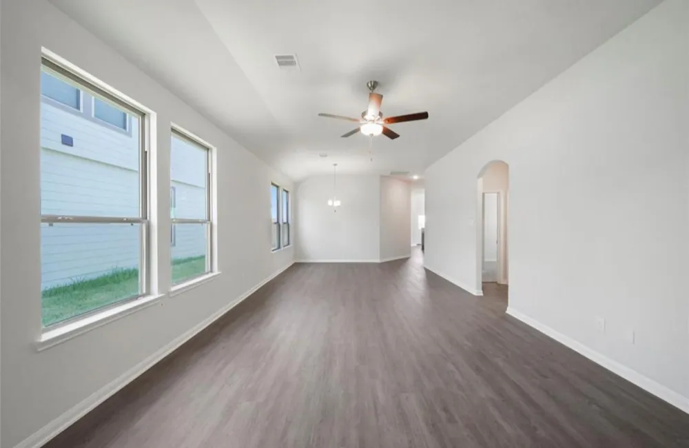 207 Tejas Village Parkway Beasley, TX 77417