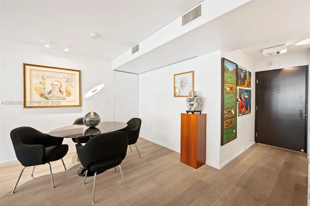 2901 S Bayshore Dr #8E Coconut Grove, FL 33133