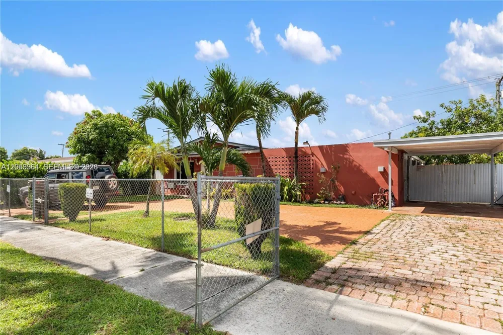 1211 NW 179th St Miami Gardens, FL 33169