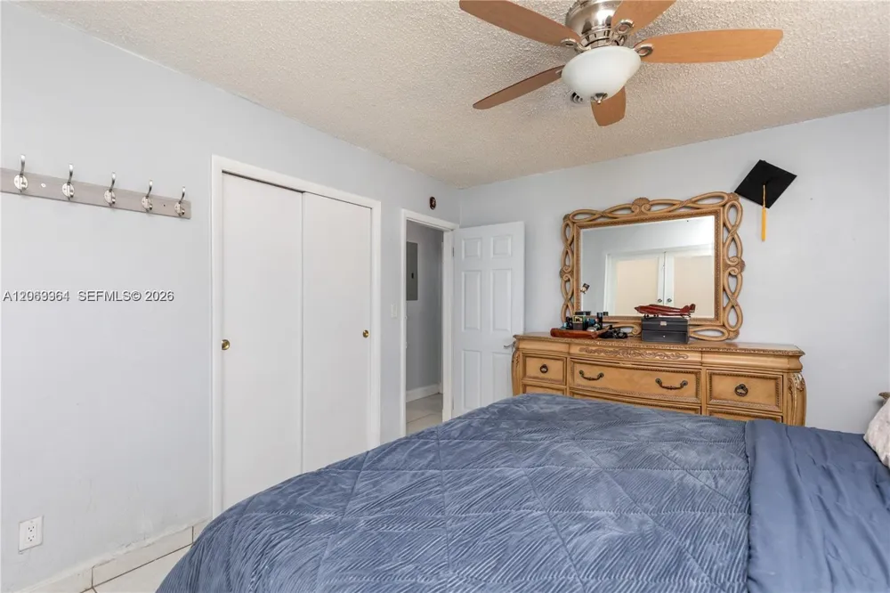1211 NW 179th St Miami Gardens, FL 33169