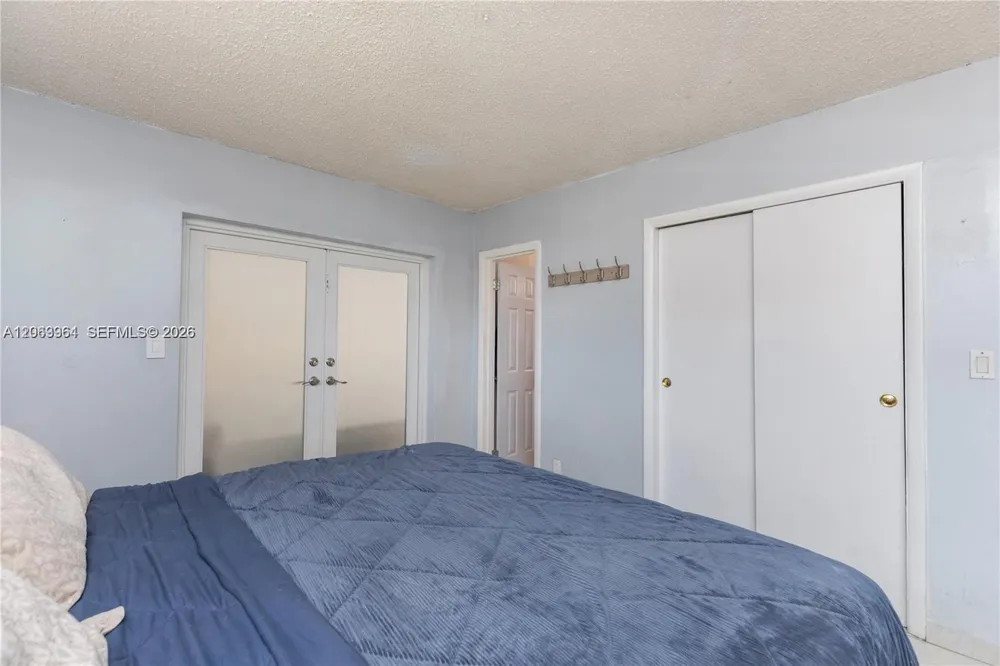 1211 NW 179th St Miami Gardens, FL 33169
