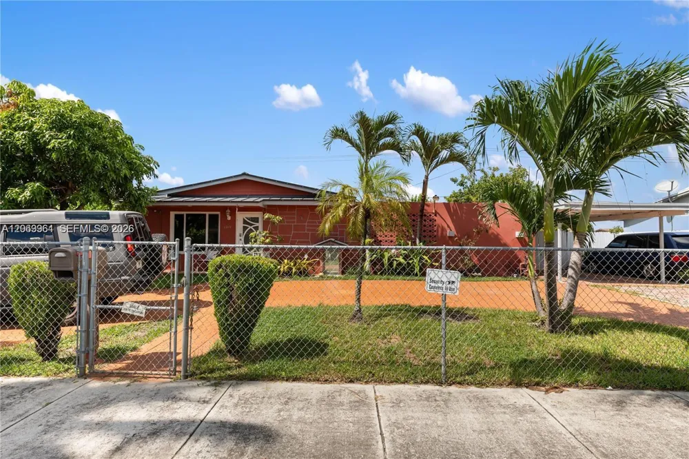 1211 NW 179th St Miami Gardens, FL 33169