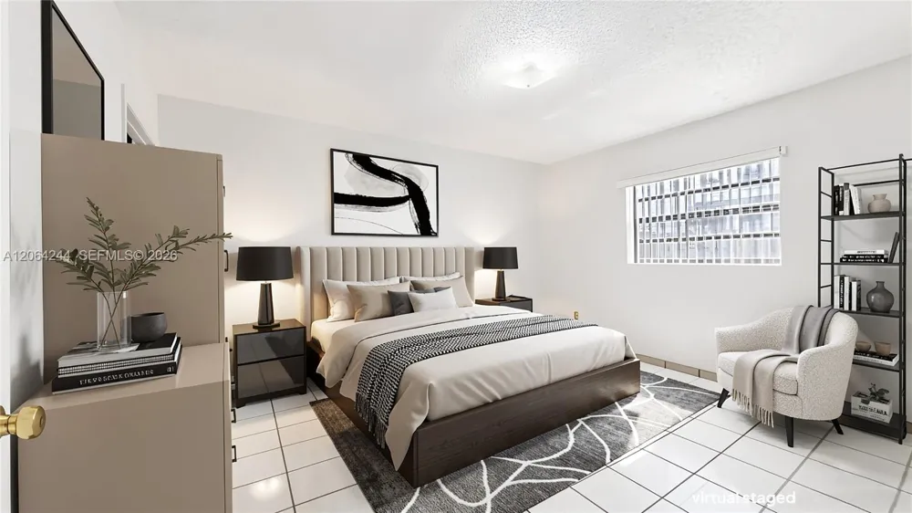 5465 W 21st Ct Hialeah, FL 33016