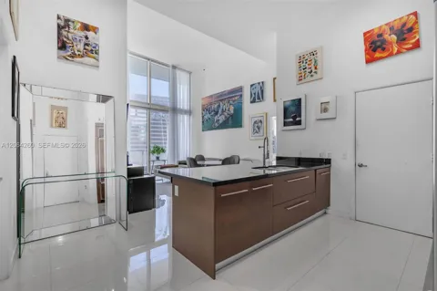 475 Brickell Ave #2813