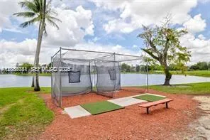 1713 Whitehall Dr #306 Davie, FL 33324